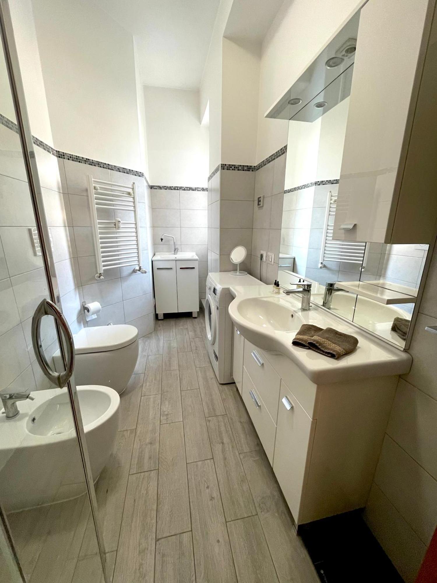 Lucens Domus Appartamento Roma Quartiere Trieste - Vicino Metro B1 - Exteriér fotografie