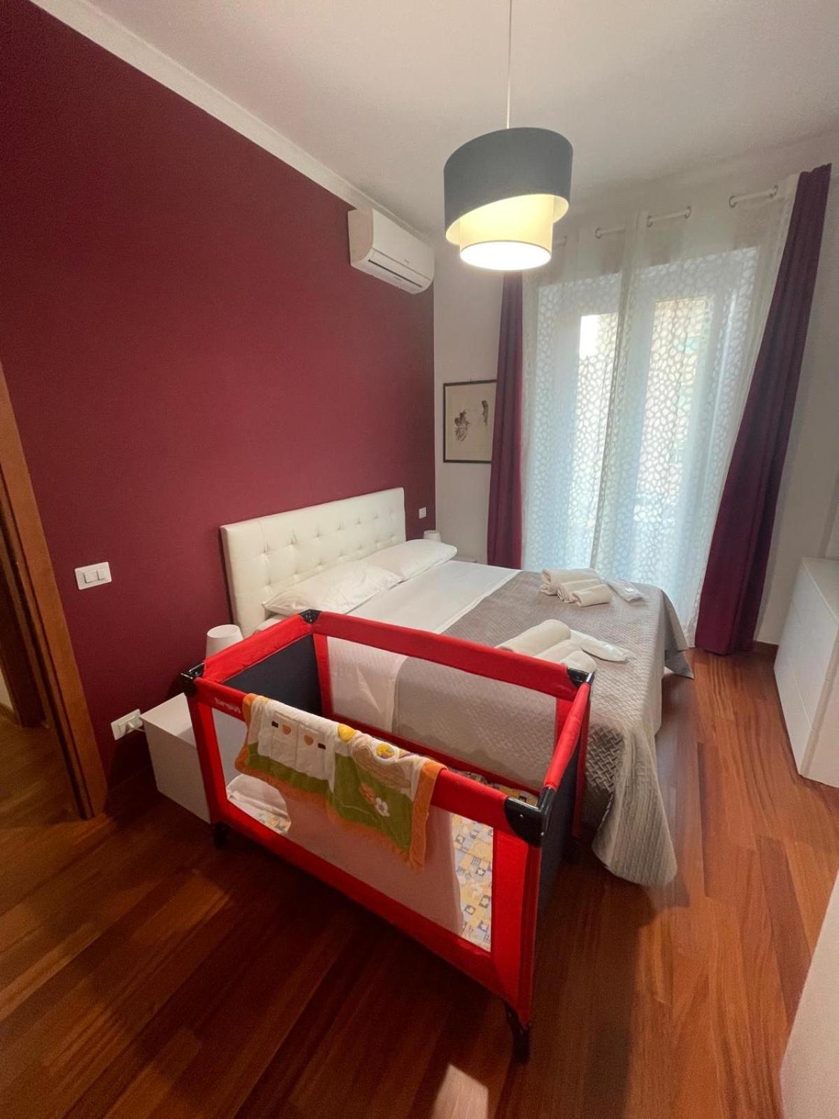 Lucens Domus Appartamento Roma Quartiere Trieste - Vicino Metro B1 - Exteriér fotografie